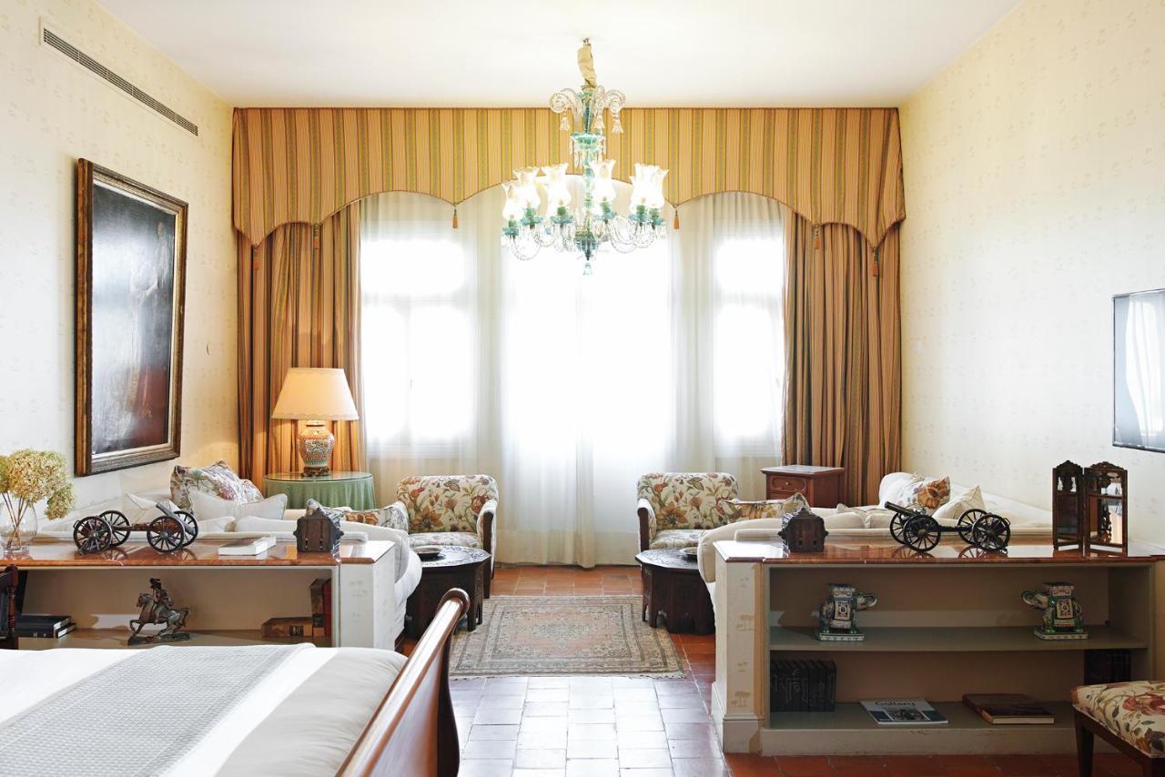 Albergo Hotel Beirut Eksteriør billede